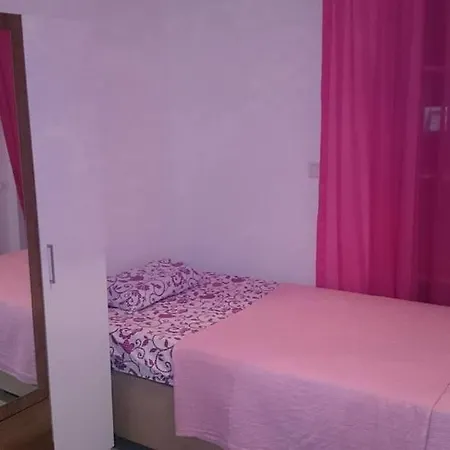 - Private Heaven مرمريس